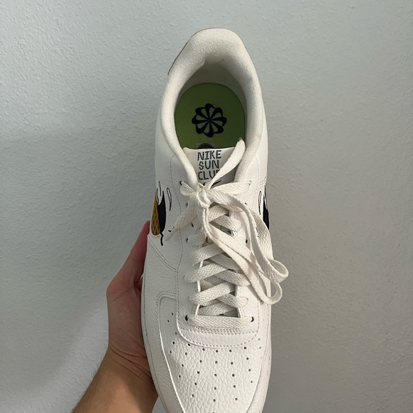 MINT CONDITION Men’s Nike Air Force 1 '07 LV8 Sun Club White Sneakers Size 12 - Picture 4 of 12